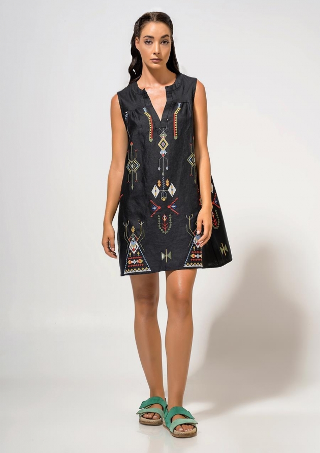 Φόρεμα κοντό με κέντημα