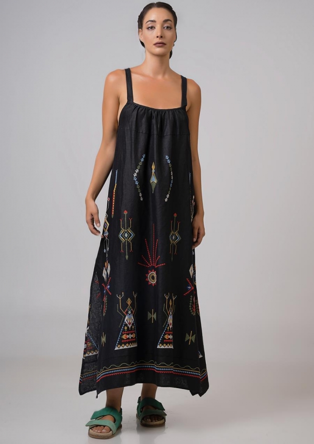 Dress maxi with embroidery