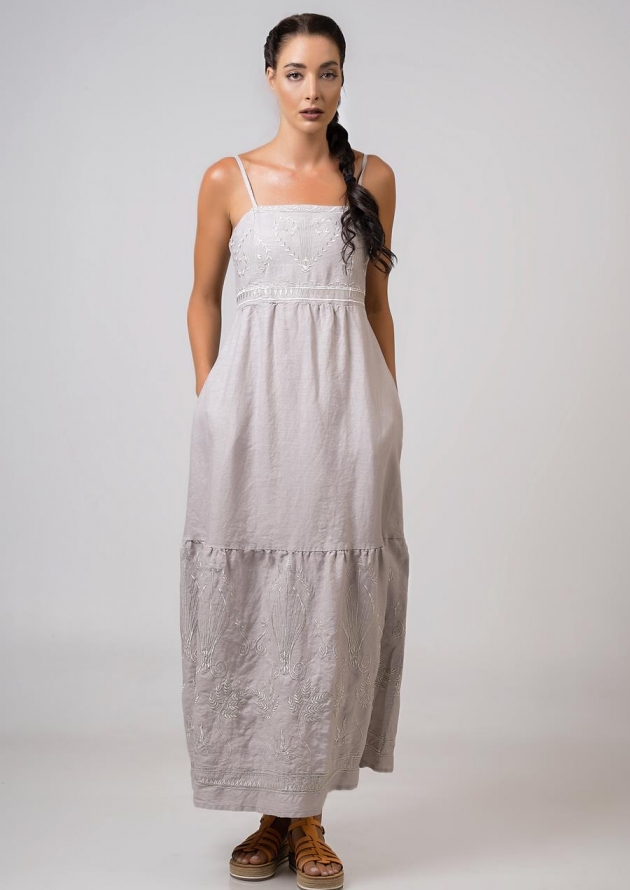 Φόρεμα maxi με κέντημα