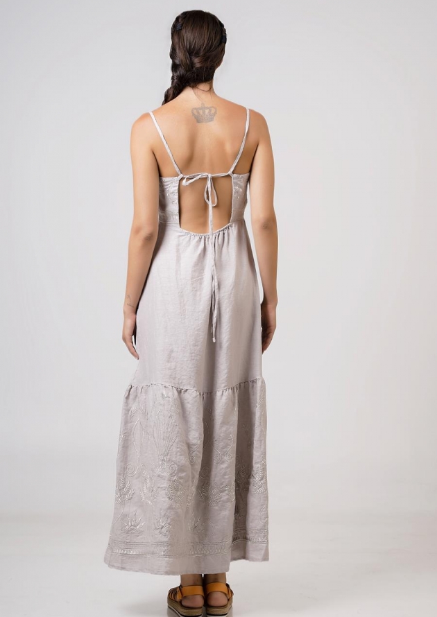 Φόρεμα maxi με κέντημα